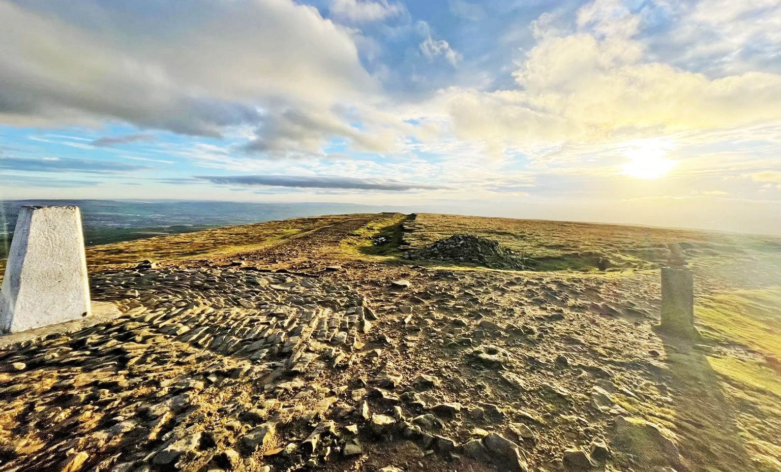 Pendle Trig Point - Higher Grange Glamping in Pendle